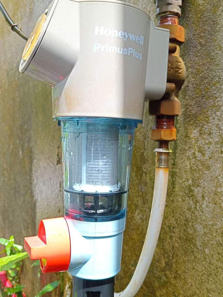 Changement de filtre de citerne d'eau Guadeloupe